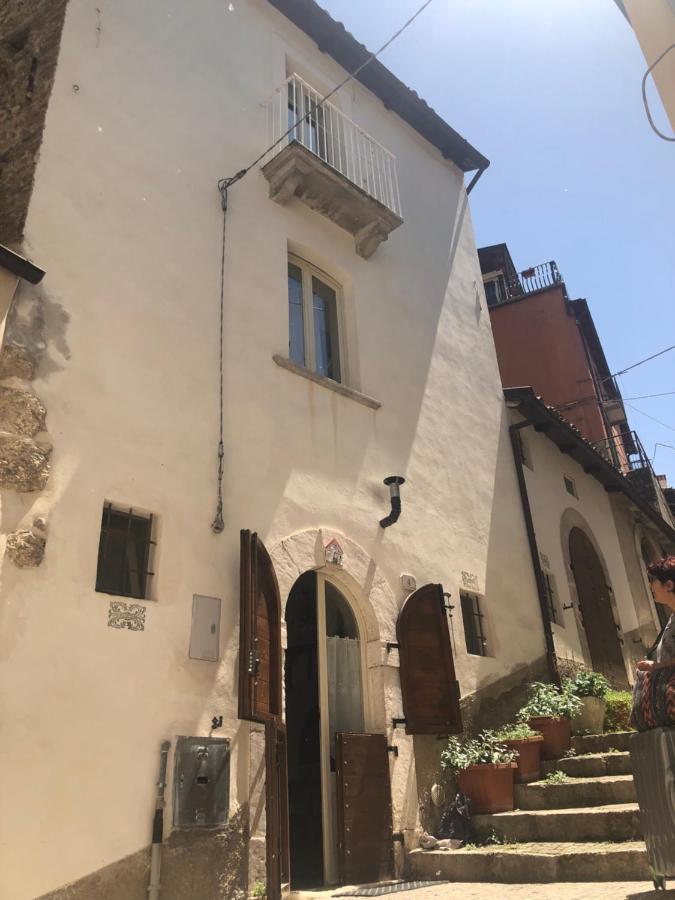 Dimora Dell'Orso Sul Gizio Villa Pettorano sul Gizio Exterior photo
